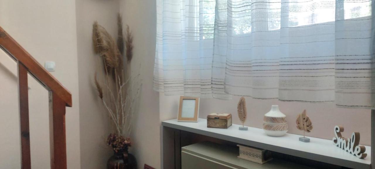 Square Apartment Paracin Luaran gambar